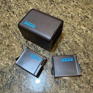 GoPro Dual Battery Charger + 2 Enduro Batteries HERO 9–12 OEM AS-IS *READ*
